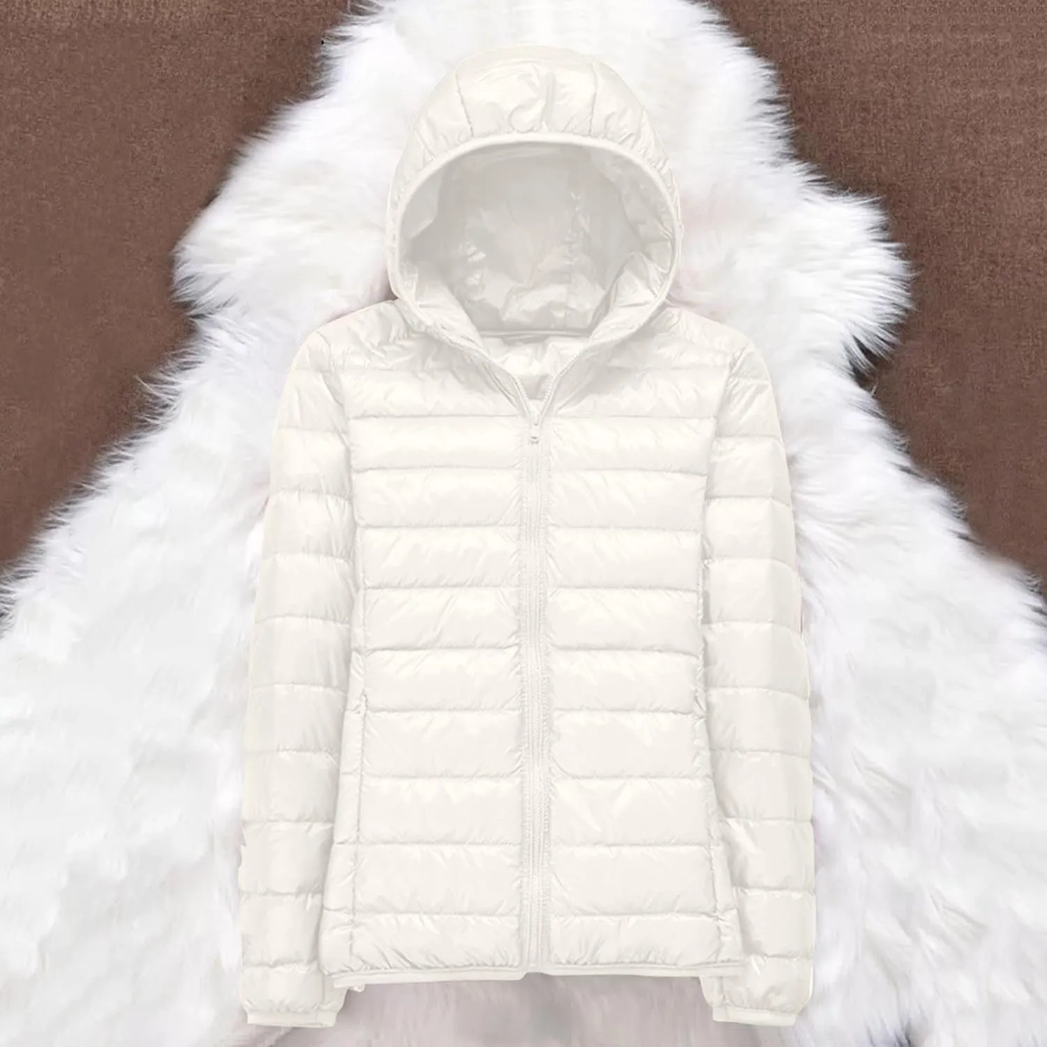 2024 Women's Hooded Packable Puffer Jackets Winter Lightweight Warm Down Coats Trendy Slim Fit Windproof Duck Down Outwear