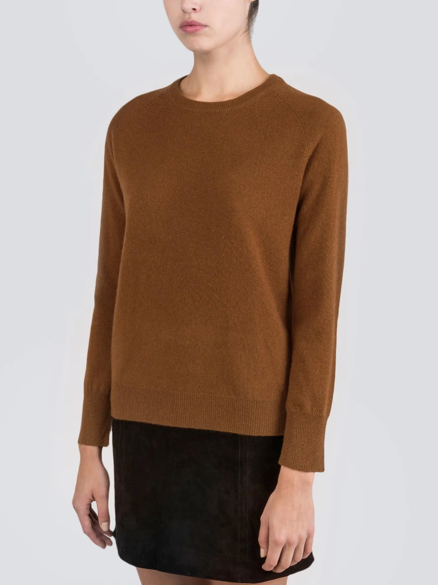 Classic Crew Neck Sweater_Deep Camel