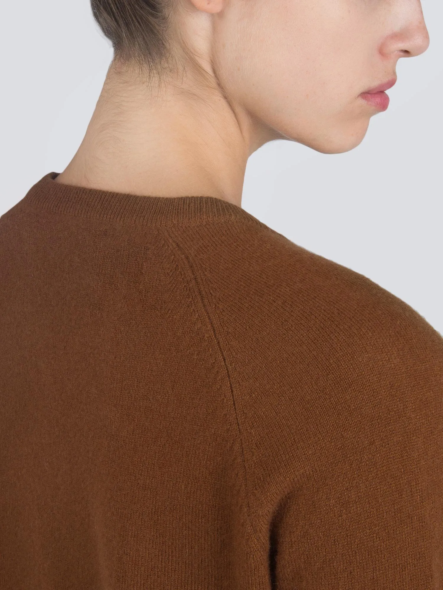 Classic Crew Neck Sweater_Deep Camel